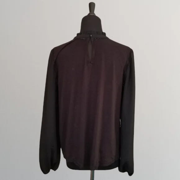 ❤️❤️FREE❤️❤️with any purchaseLoft Blouse - Picture 5 of 10